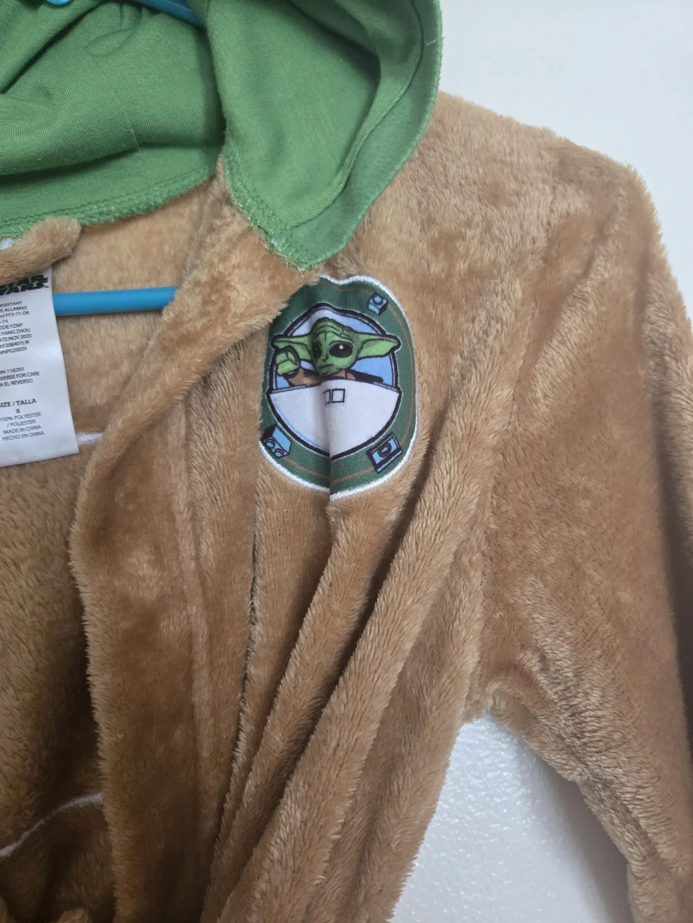 4/$15 Star Wars Baby Yoda Hooded Brown and Green Plush Robe Kids Sz 8